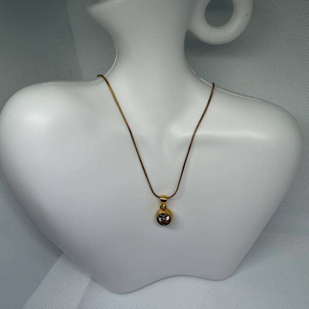 Stainless steel Elegant Gold Pendant Necklace
